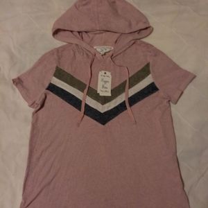 NWT - Juniors hooded Shirt